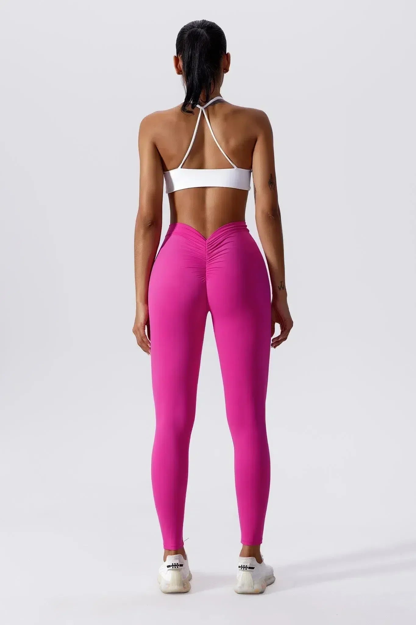 Fia – V-shaped waistband – Active leggings-15134060839285-Nancy & Mae Savannah