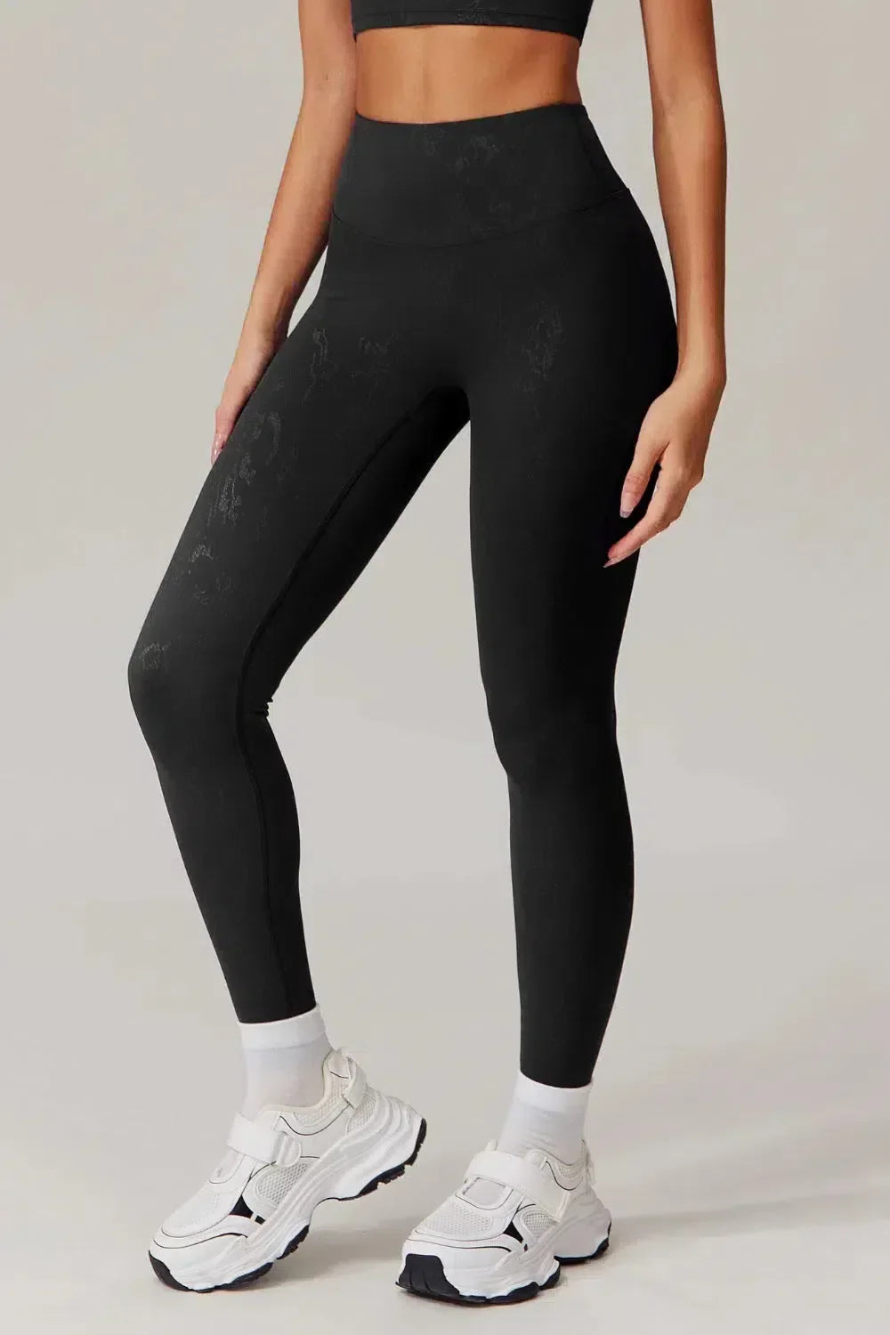 Manuela – Sculpting design – Seamless leggings-15134048125301-Nancy & Mae Savannah