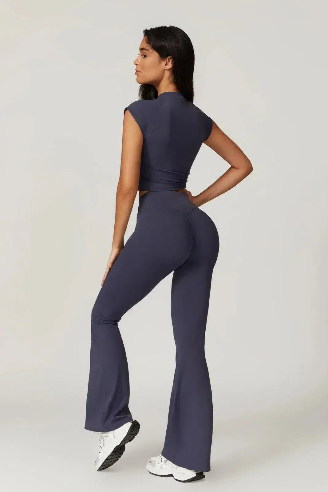 Mila – High-waisted fit – Gym-ready flared leggings-15134058381685-Nancy & Mae Savannah