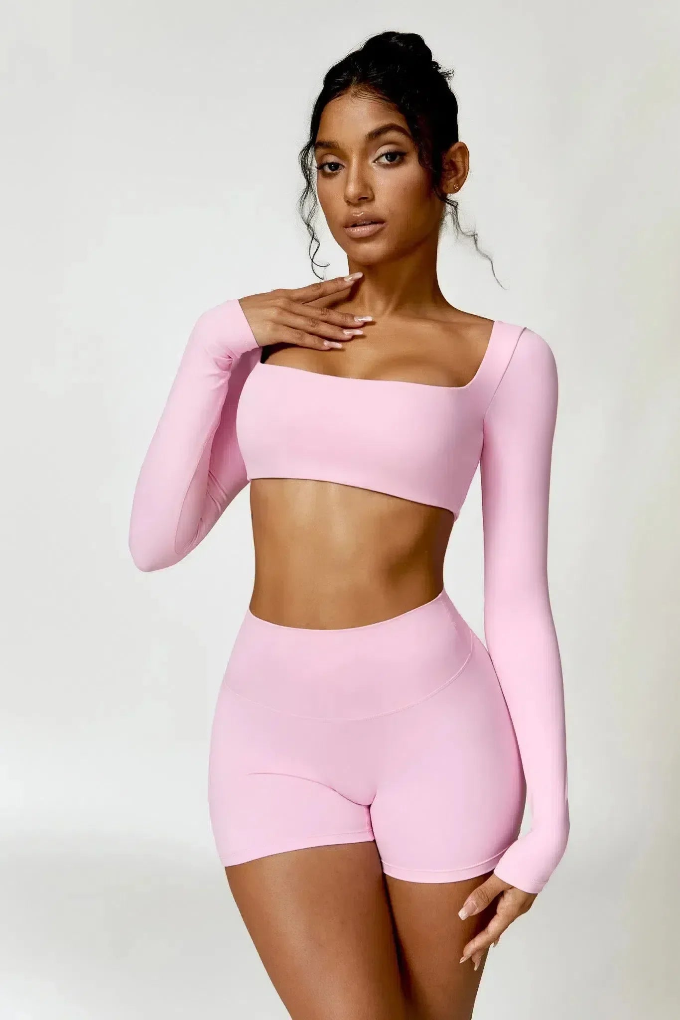 Niamh – U-neckline – Long-sleeve fitness crop top-15134027088245-Nancy & Mae Savannah