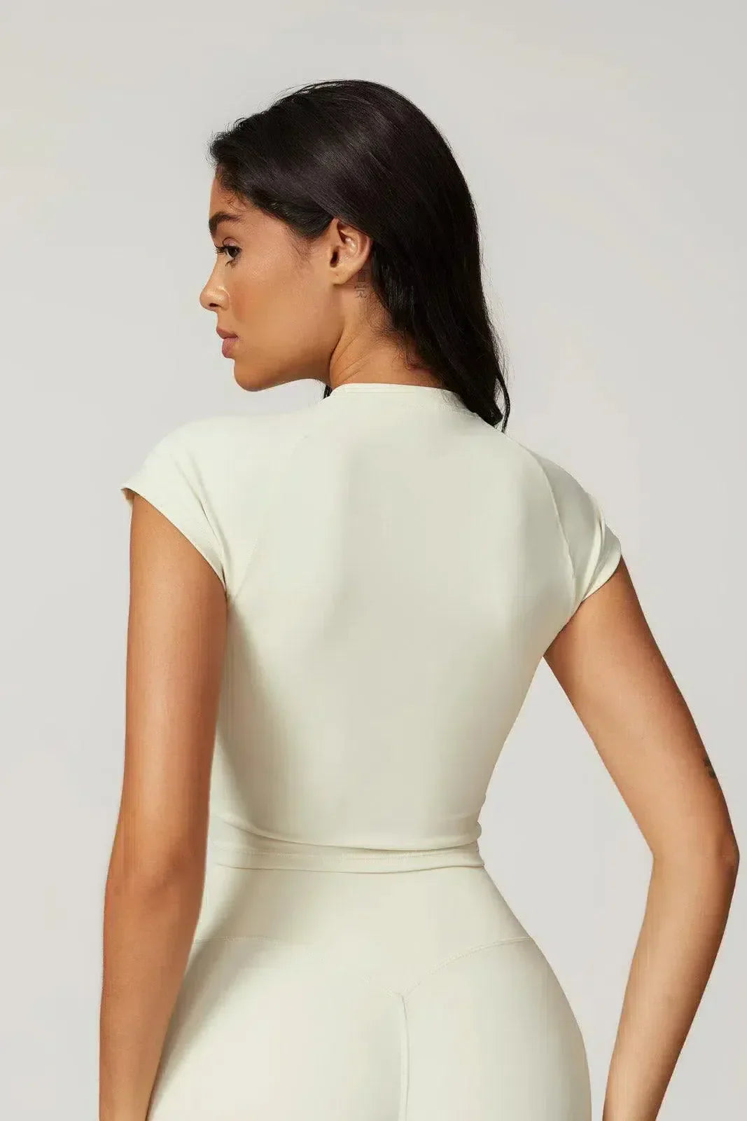 Orsola – Luxe finish – Cropped gym top-15134027252085-Nancy & Mae Savannah